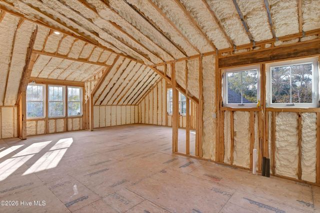 2225 S Live Oak Parkway, Wilmington, NC 28403