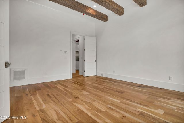 2225 S Live Oak Parkway, Wilmington, NC 28403