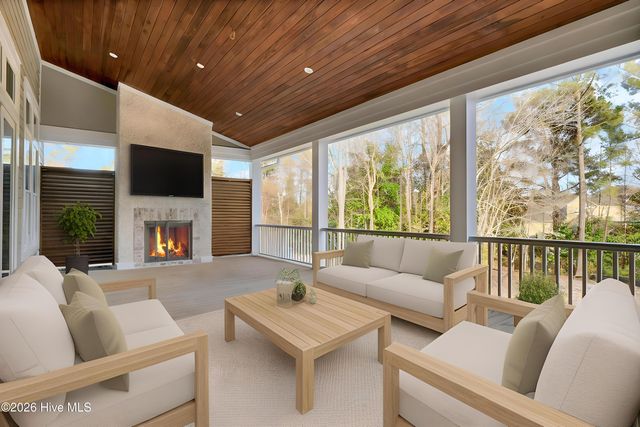 2225 S Live Oak Parkway, Wilmington, NC 28403