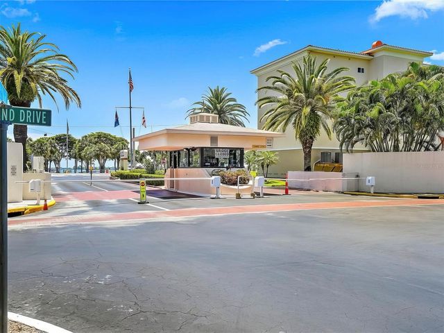 7600 SUN ISLAND DRIVE S 107, South Pasadena, FL 33707