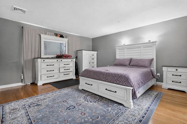 38 Dighton Ave, Taunton, MA 02780