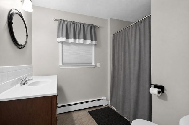 38 Dighton Ave, Taunton, MA 02780