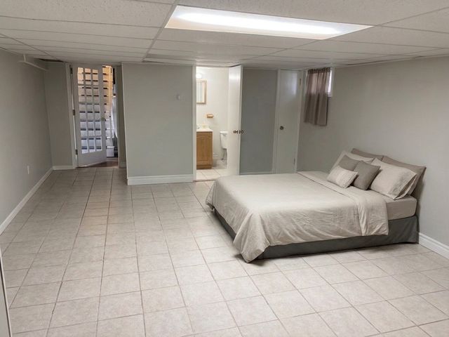 38 Dighton Ave, Taunton, MA 02780