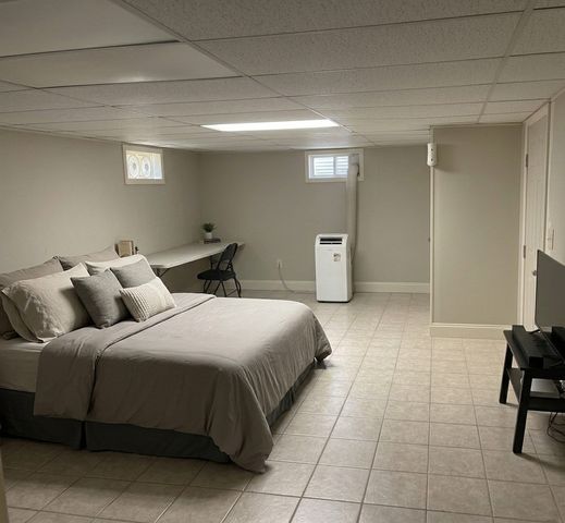 38 Dighton Ave, Taunton, MA 02780