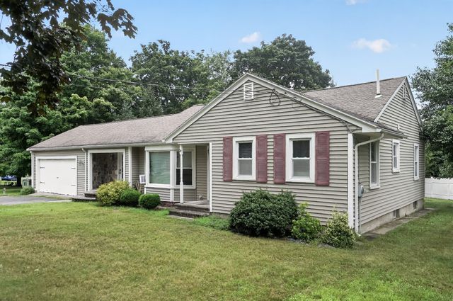 38 Dighton Ave, Taunton, MA 02780