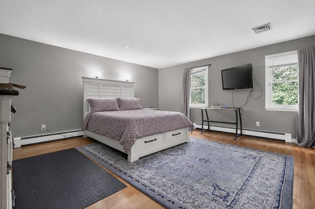 38 Dighton Ave, Taunton, MA 02780