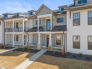 1208 N Pinot Road, Duncan, SC 29334