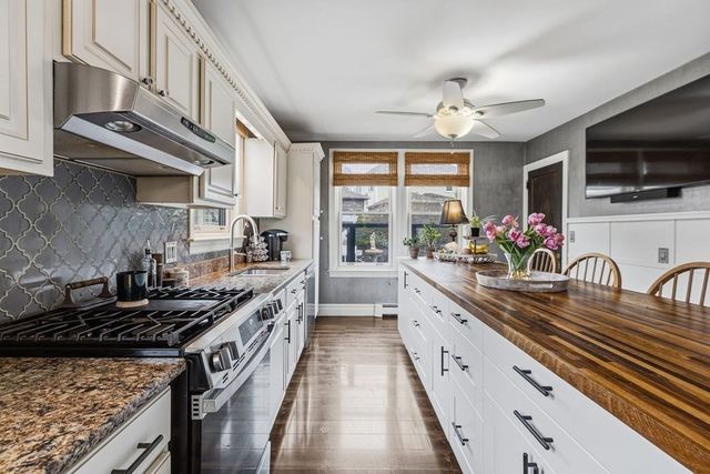 411 Stewart St, Fall River, MA 02720