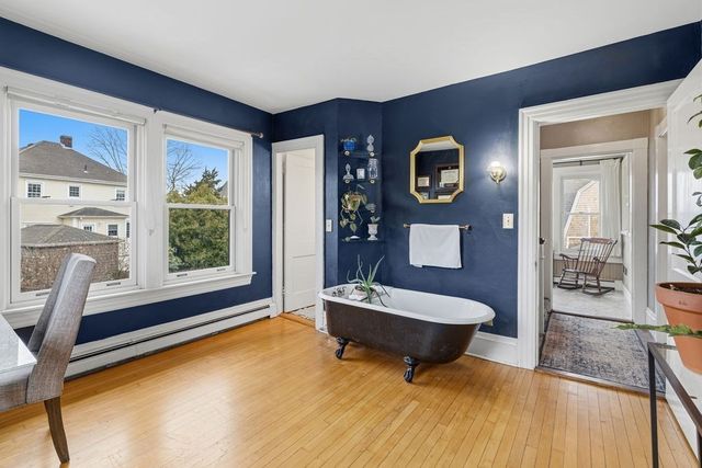 411 Stewart St, Fall River, MA 02720