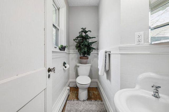 411 Stewart St, Fall River, MA 02720