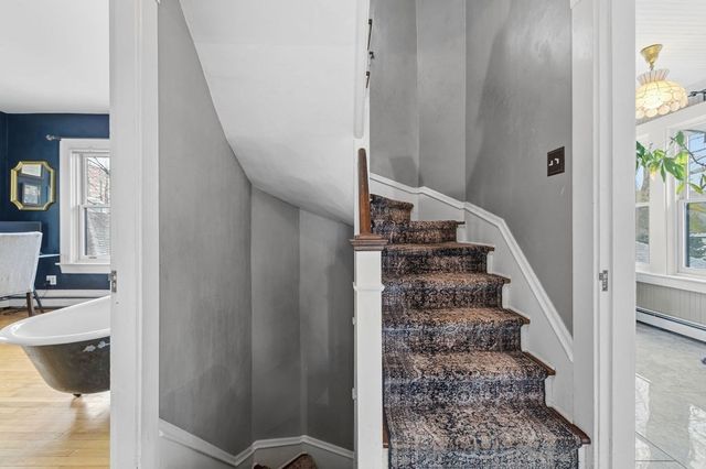 411 Stewart St, Fall River, MA 02720