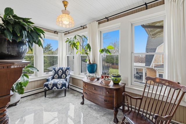 411 Stewart St, Fall River, MA 02720