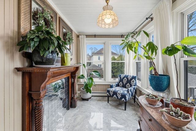 411 Stewart St, Fall River, MA 02720