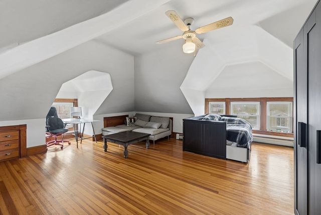 411 Stewart St, Fall River, MA 02720