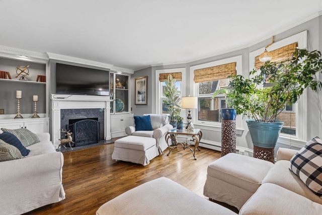 411 Stewart St, Fall River, MA 02720