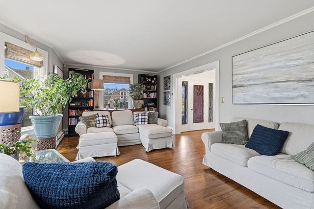 411 Stewart St, Fall River, MA 02720