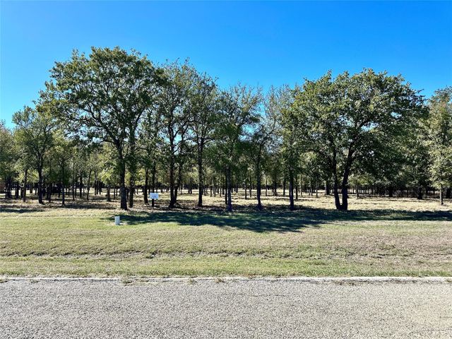 332 Sugartree Circle, Lipan, TX 76462