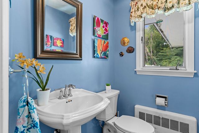 83 Braemoor Rd, Brockton, MA 02301