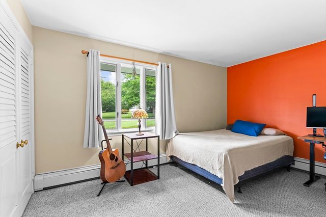83 Braemoor Rd, Brockton, MA 02301