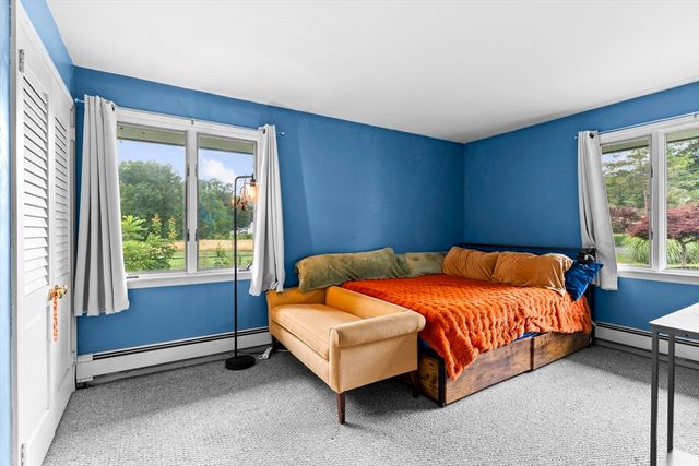83 Braemoor Rd, Brockton, MA 02301