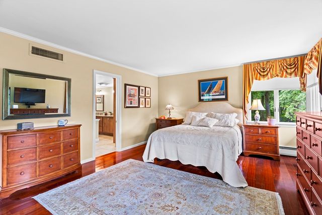83 Braemoor Rd, Brockton, MA 02301
