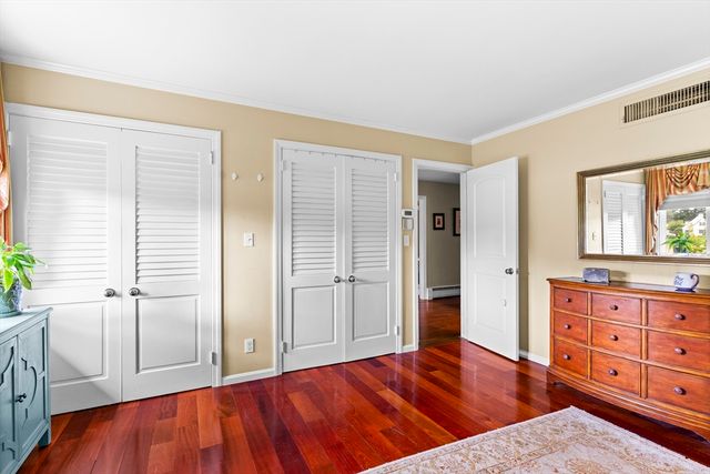 83 Braemoor Rd, Brockton, MA 02301