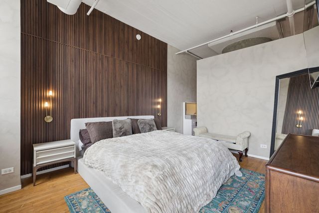728 W Jackson Boulevard 302, Chicago, IL 60661