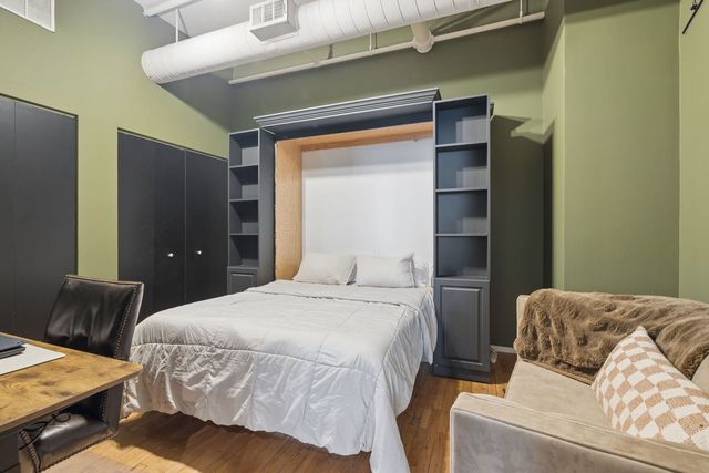 728 W Jackson Boulevard 302, Chicago, IL 60661