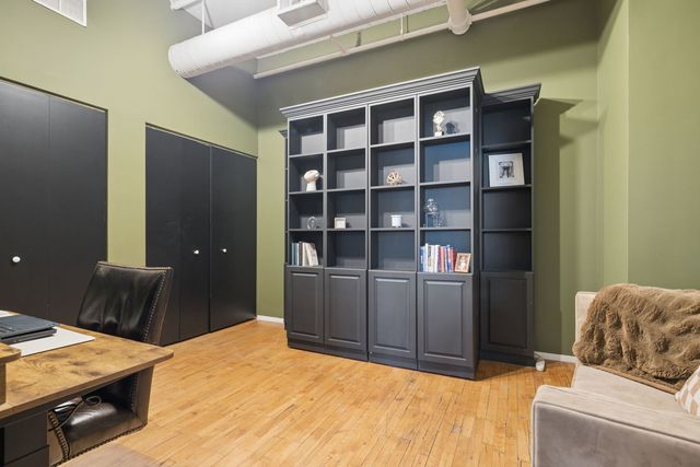 728 W Jackson Boulevard 302, Chicago, IL 60661