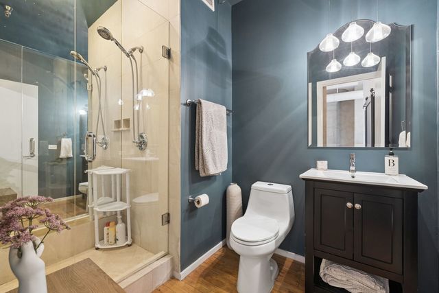 728 W Jackson Boulevard 302, Chicago, IL 60661