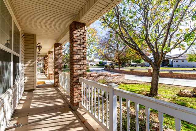 2552 E RIDGEWOOD Lane, Gilbert, AZ 85298