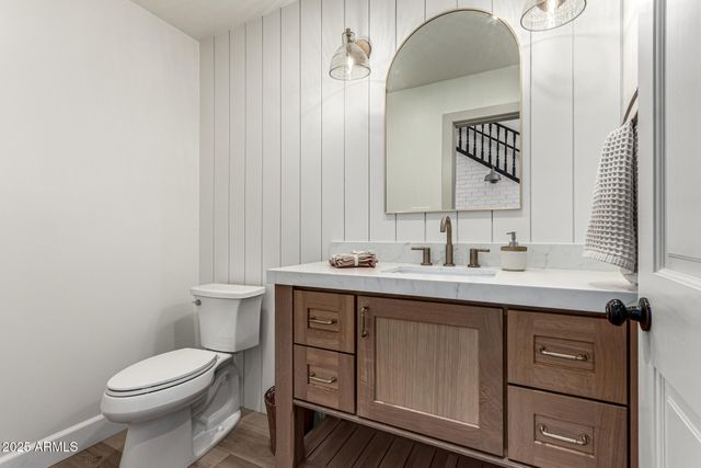 2552 E RIDGEWOOD Lane, Gilbert, AZ 85298