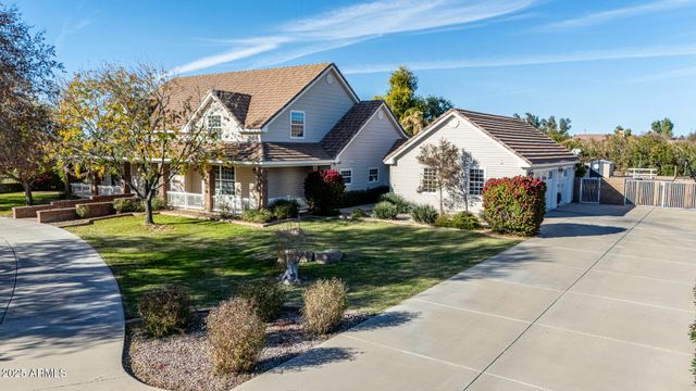 2552 E RIDGEWOOD Lane, Gilbert, AZ 85298