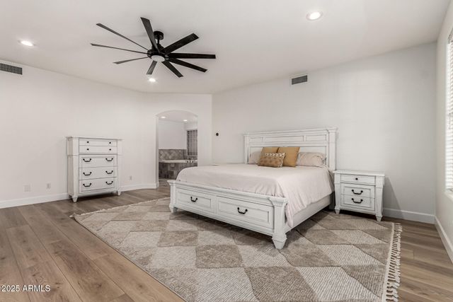 2552 E RIDGEWOOD Lane, Gilbert, AZ 85298