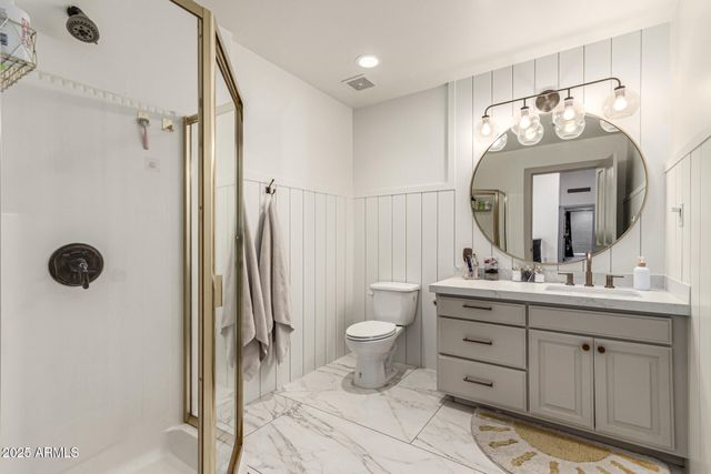 2552 E RIDGEWOOD Lane, Gilbert, AZ 85298