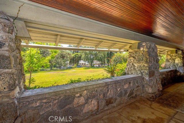 481 W Highland Avenue, Sierra Madre, CA 91024