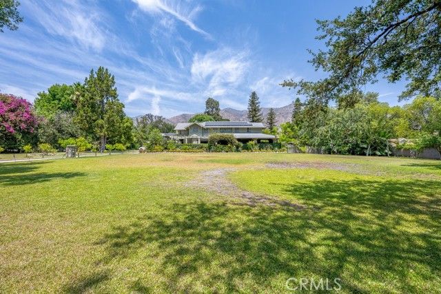 481 W Highland Avenue, Sierra Madre, CA 91024