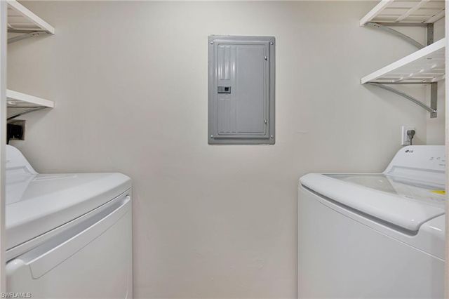 13 High Point CIR N # 206, Naples, FL 34103