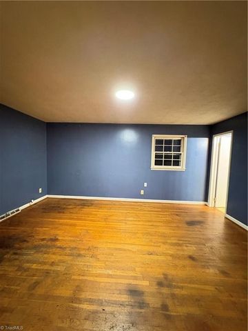 2161 Sallies Lane, Winston-salem, NC 27106