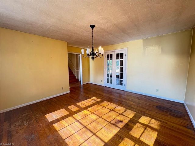 2161 Sallies Lane, Winston-salem, NC 27106