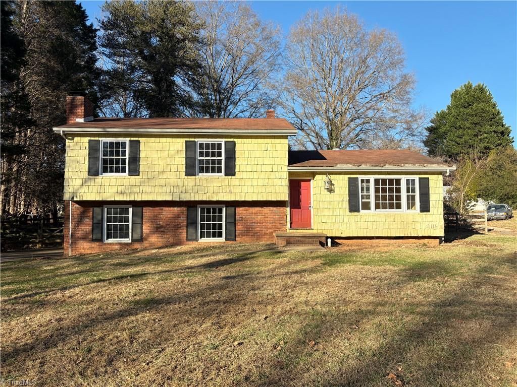 2161 Sallies Lane, Winston-salem, NC 27106
