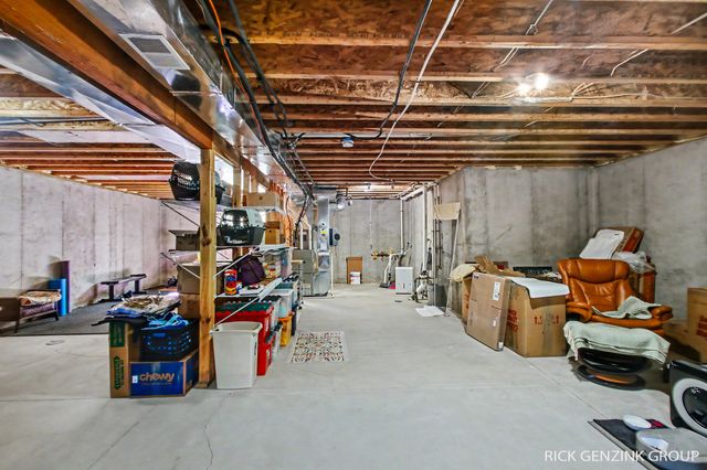 567 Blackstone Street, Holland City, MI 49423