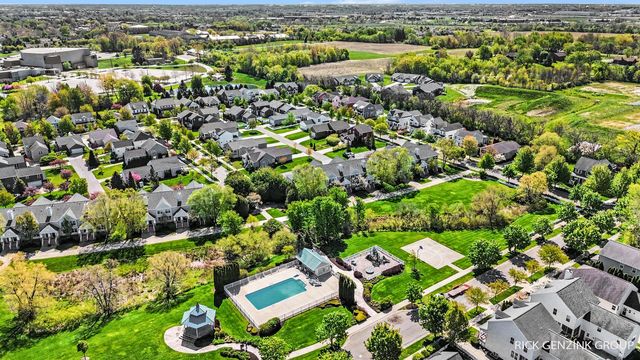 567 Blackstone Street, Holland City, MI 49423