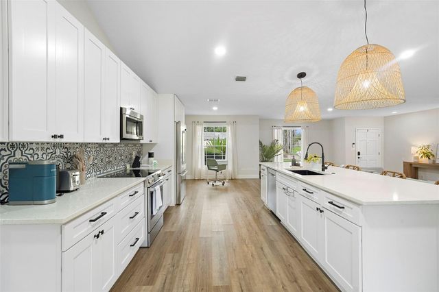 4520 LAKE GEM CIRCLE, Orlando, FL 32806
