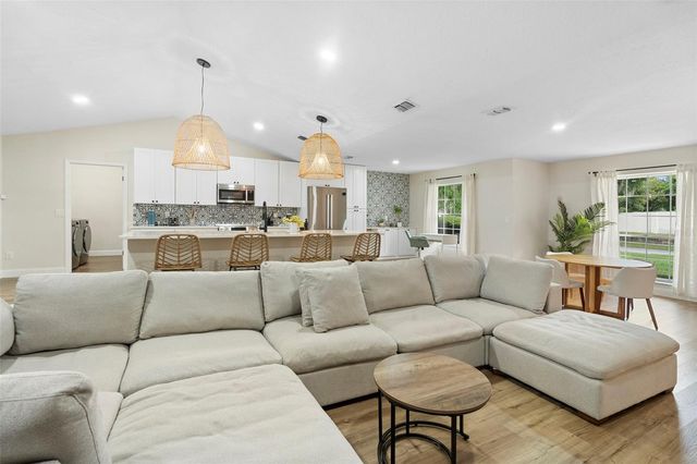 4520 LAKE GEM CIRCLE, Orlando, FL 32806