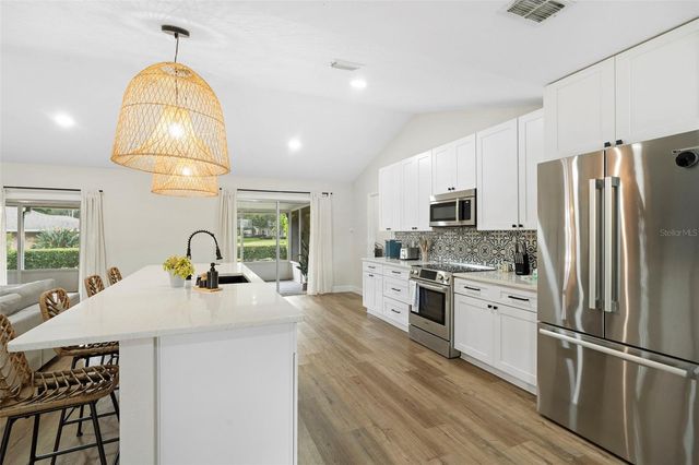 4520 LAKE GEM CIRCLE, Orlando, FL 32806