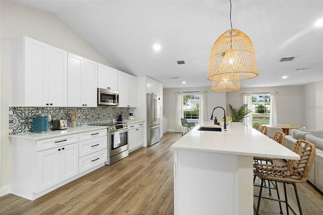 4520 LAKE GEM CIRCLE, Orlando, FL 32806