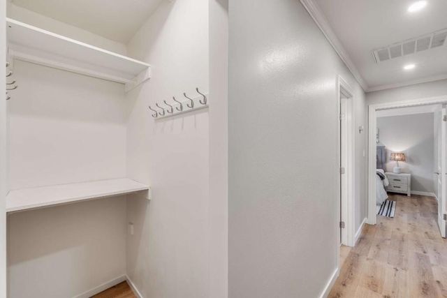 32013203 Hoover Street, Redwood City, CA 94063
