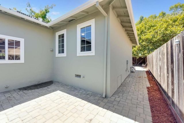 32013203 Hoover Street, Redwood City, CA 94063