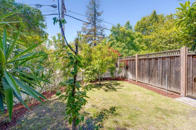 32013203 Hoover Street, Redwood City, CA 94063